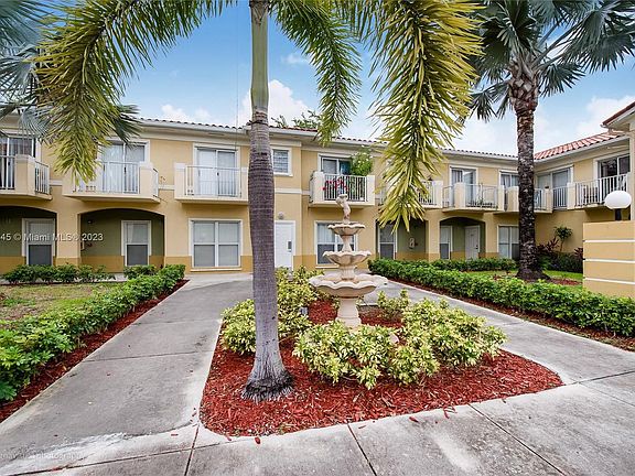 3rd image of 9720 SW 184th St Unit 105