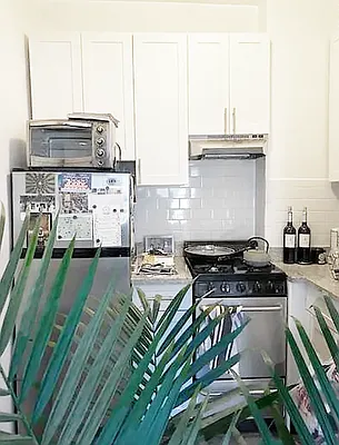 Rented by Buchbinder & Warren | media 13