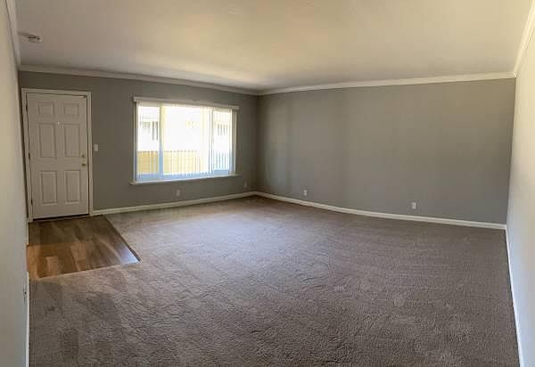 1st image of 570 University Ave APT 24