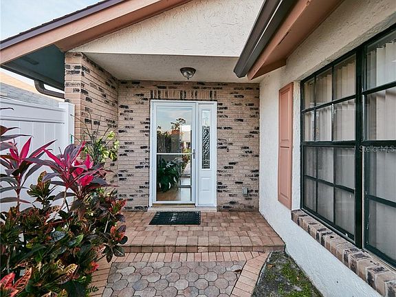 4th image of 6300 Greengate Dr