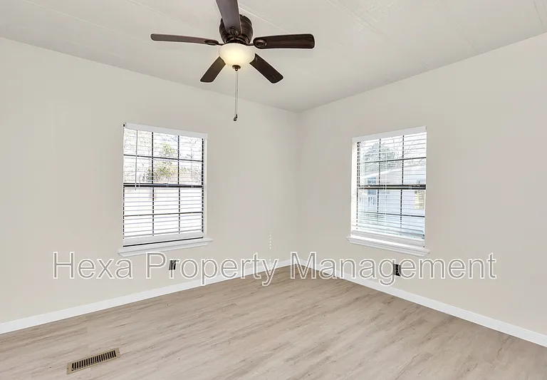 2511 FM 646 Rd N #6 — Photo 17