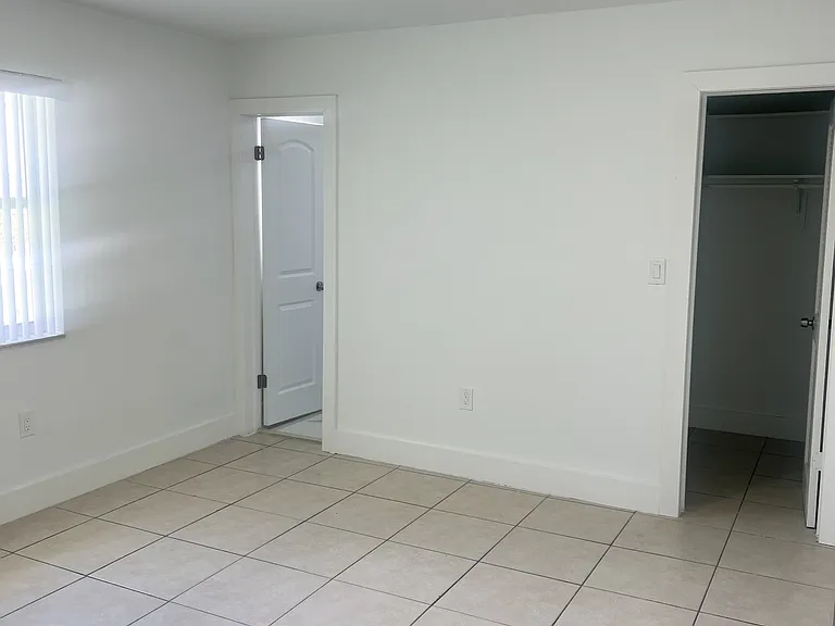 1244 NW 32nd Pl #12441246 — Photo 9