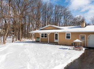 N6646 Fawn Cir, Pardeeville, WI 53954