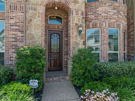 2nd image of 1235 Haven Cir