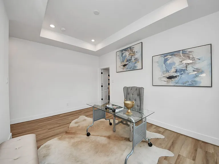 505 Middle St — Photo 21
