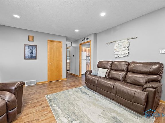 2nd image of 5550 N Township Road 179