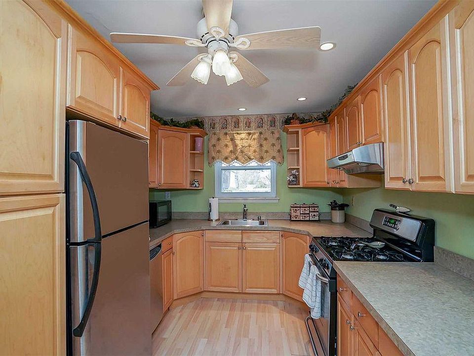 1st image of 43 Fairharbor Dr