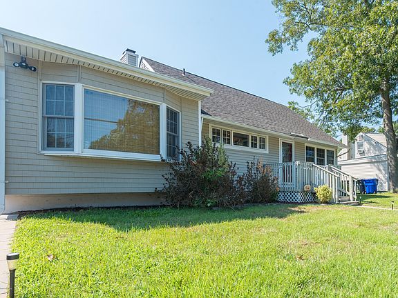 2nd image of 108 Truman Dr
