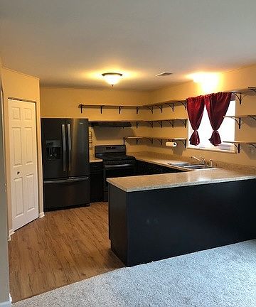 5th image of 220 Bingham Cir