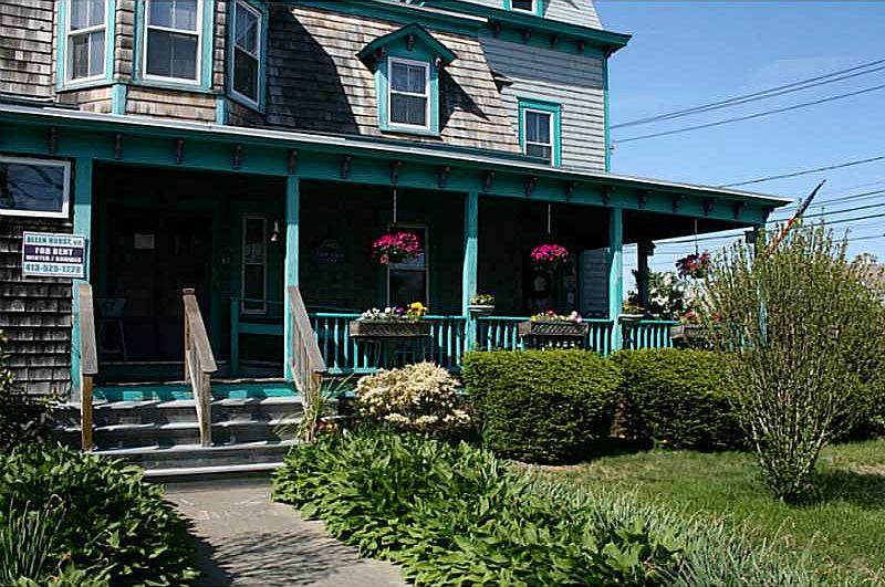 45 Narragansett Ave, Narragansett, RI 02882 Zillow