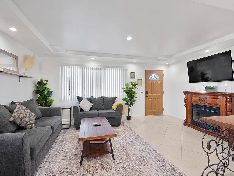 Sierra Ln — Photo 1