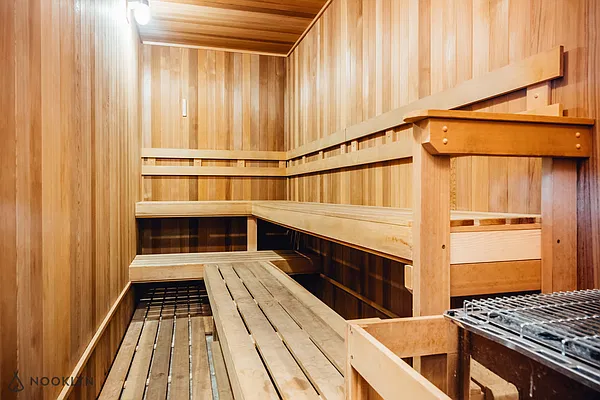 Rented by Nooklyn NYC LLC | media 13