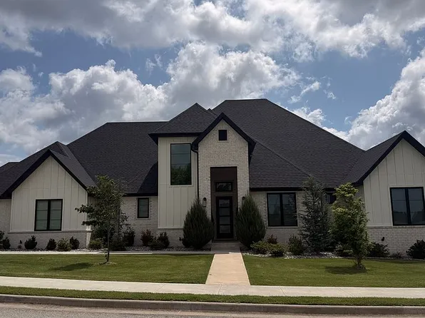 8106 W Isleworth Ct, Rogers, AR 72758