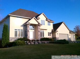 2398 Weston Ridge Ct, Chaska, MN 55318