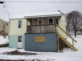 109 E Penn Ave, Stoystown, PA 15563