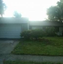 1st image of 301 Lakeview Ave N