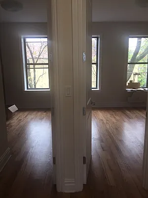 Rented by Alexander Bilu, LREB | media 41