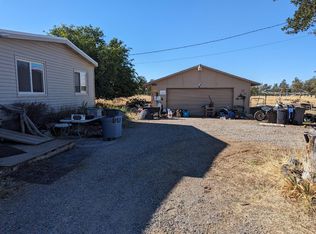 11615 Hootenanny Ln, Redding, CA 96003