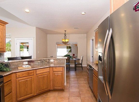 2nd image of 3794 Vaquero Pl