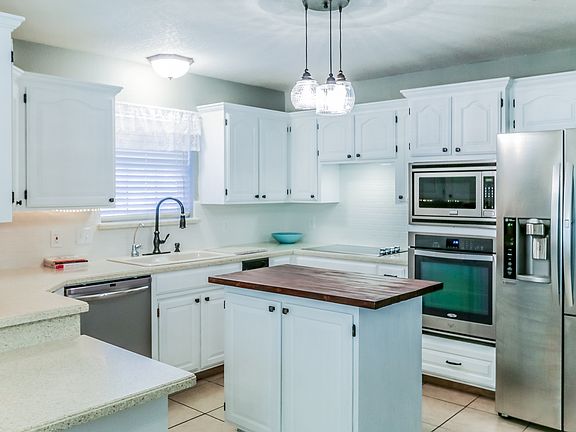 5th image of 115 Willow Creek Cir