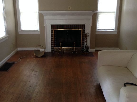2nd image of 519 Evergreen St