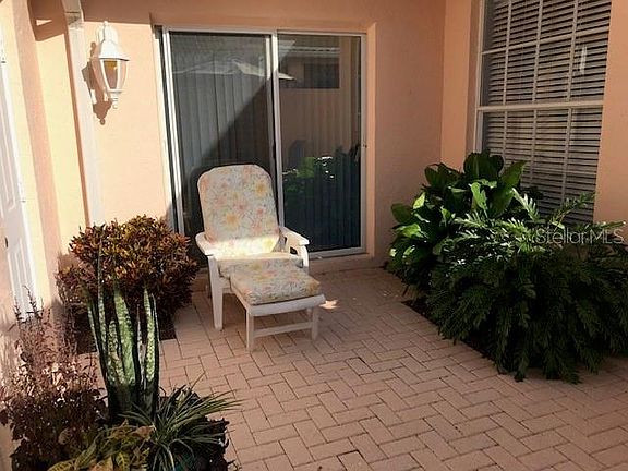 5th image of 1252 Berkshire Cir