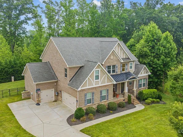 6417 Willow Farm Dr, Denver, NC 28037