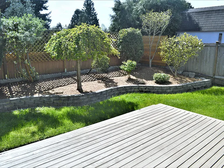15327 111th Ave NE — Photo 31