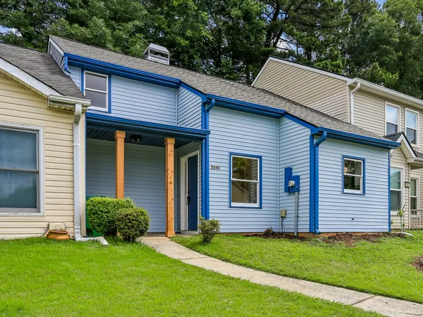 2280 Wellington Cir, Lithonia, GA 30058