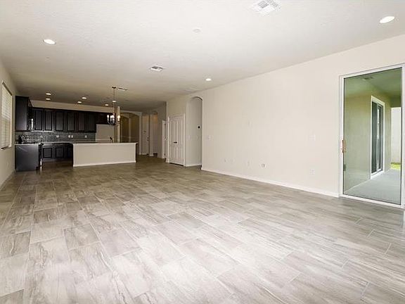 4th image of 3208 Bayflower Ave