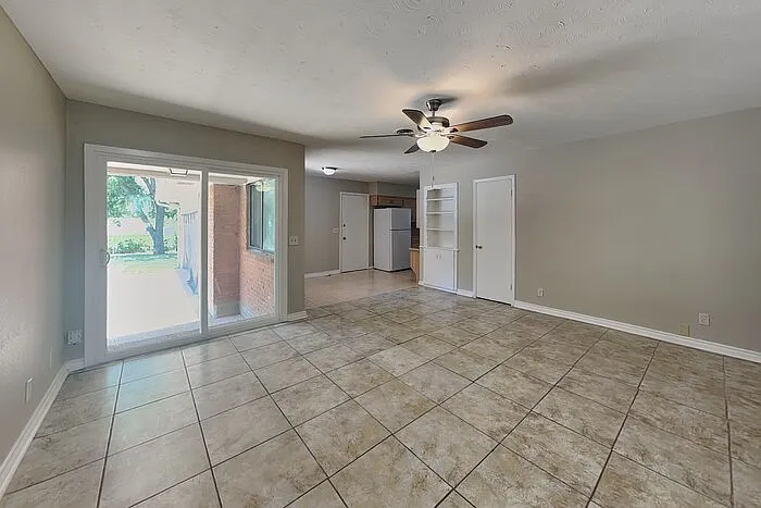 5705 Trailwood Dr — Photo 5