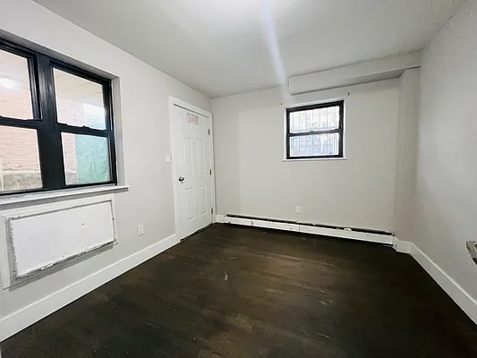 Rented by Pear NYC LLC | media 4