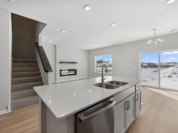 10334 Birchwood Cir, Victoria, MN 55318