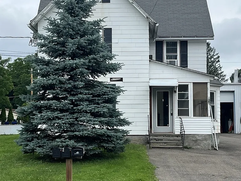 491 W Hill Rd #1 — Photo 1