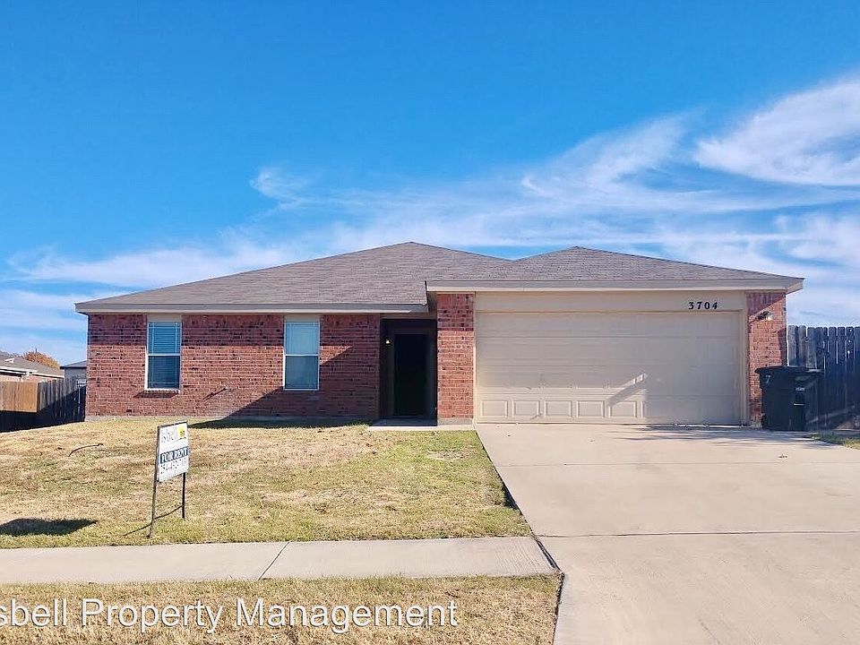1st image of 3704 Doffy Dr