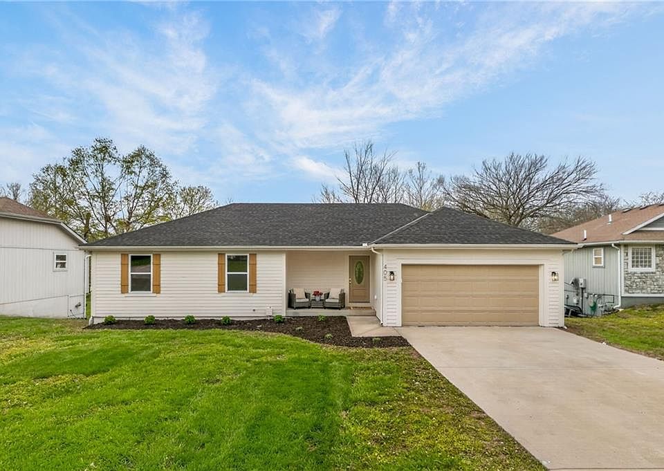 405 N Harrison St, Spring Hill, KS 66083 | Zillow