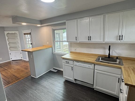 3rd image of 4868 E 88th St