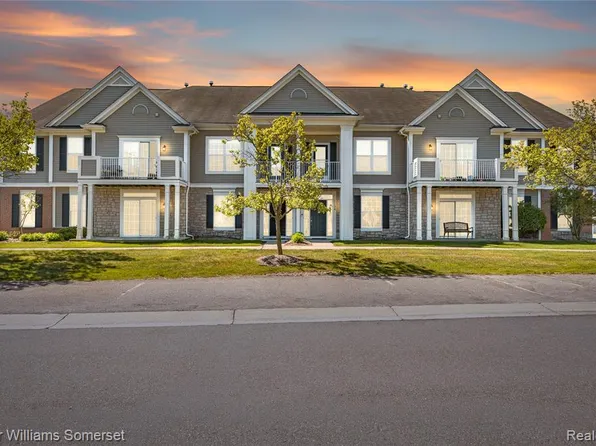 1128 Alameda Blvd, Troy, MI 48085