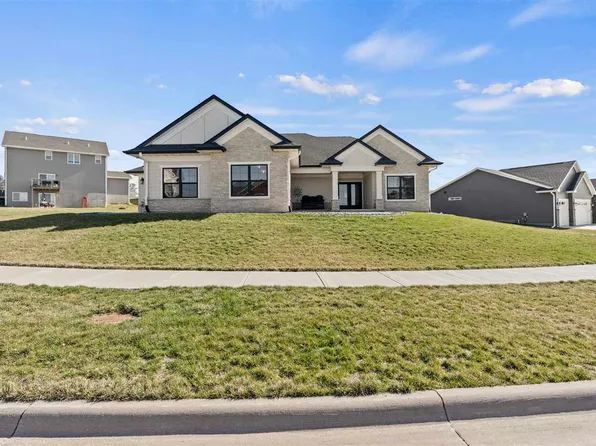 129 Sedona St, Iowa City, IA 52246