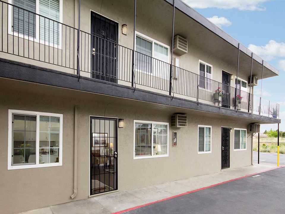 1st image of 700 O St APT 30