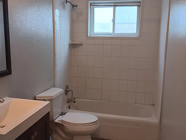 8527 Riptide Dr — Photo 9
