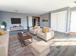 69-51 74th St #2, Middle Village, NY 11379