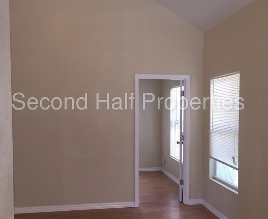 3rd image of 1711 39th St S