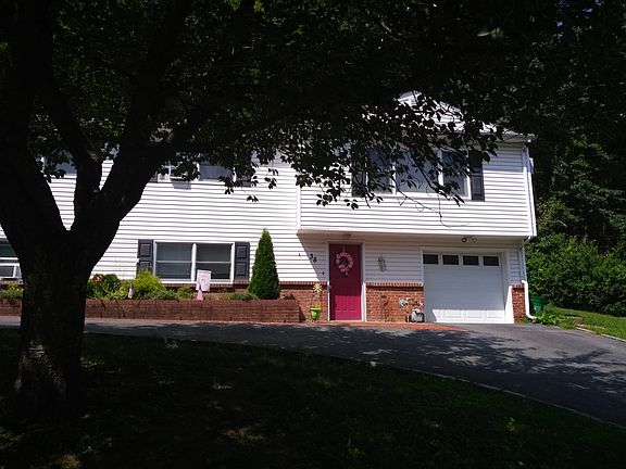 3rd image of 38 Graney Ct
