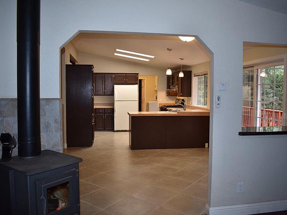 5th image of 28428 Foresthill Rd