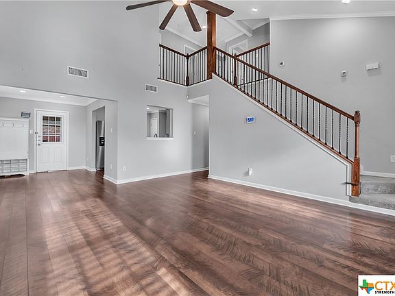 5th image of 1215 Travis Cir