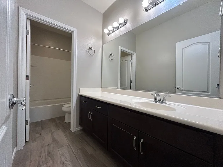 3030 E Quartz St — Photo 23
