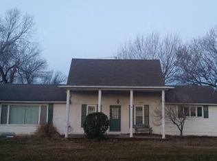 28180 Plum Creek Rd, Paola, KS 66071