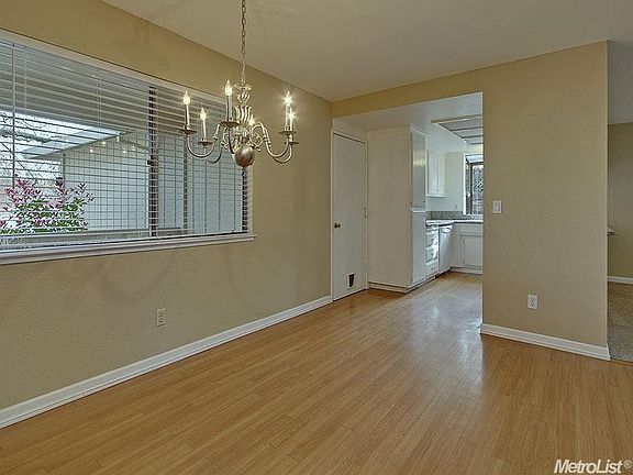 4th image of 3180 Granada Dr