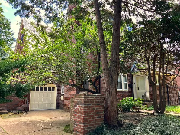3447 86th St, Jackson Heights, NY 11372